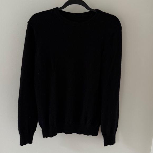 Black Cashmere Sweater - Picture 1 of 5